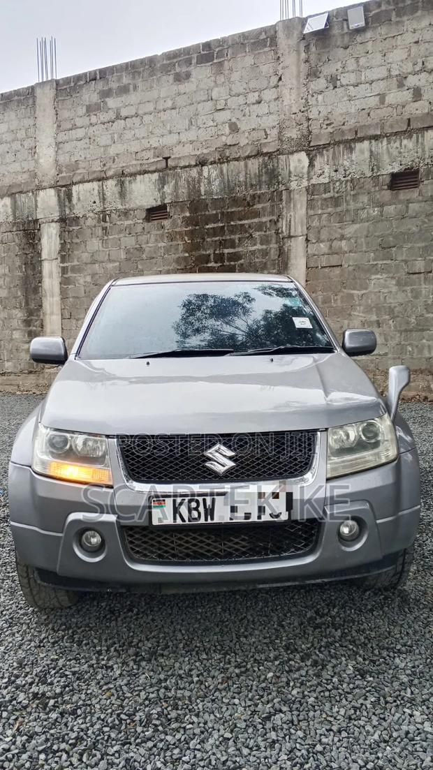 Suzuki Escudo 2006 Gray