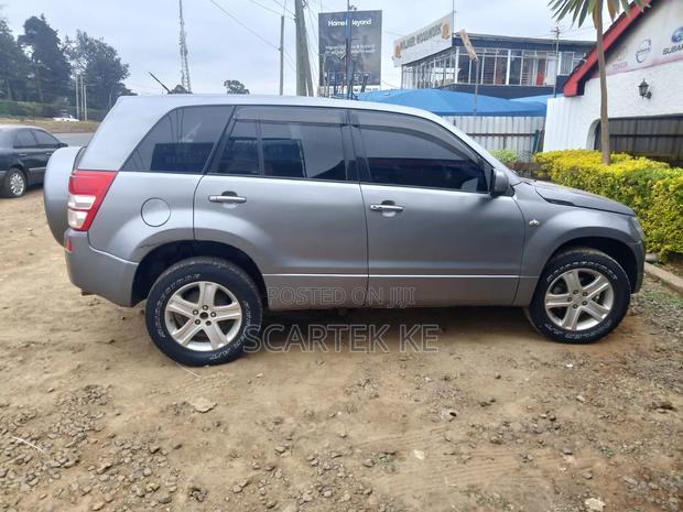 Suzuki Escudo 2006 Gray
