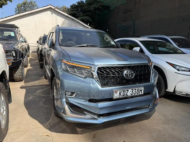 Toyota Land Cruiser Prado 2013 Blue