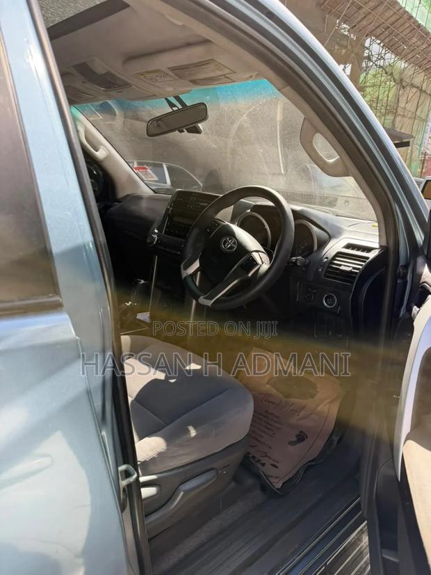 Toyota Land Cruiser Prado 2013 Blue