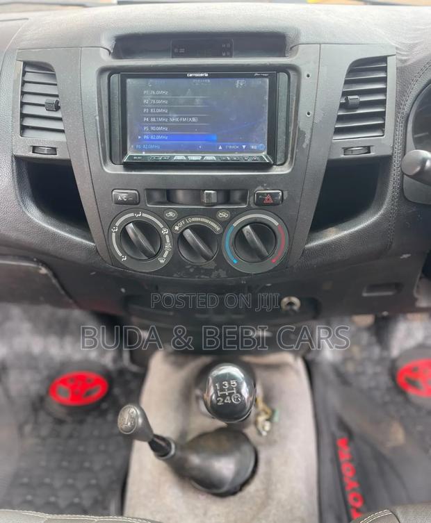 Toyota Hilux 2.5 D-4D Double Cab 2008 White