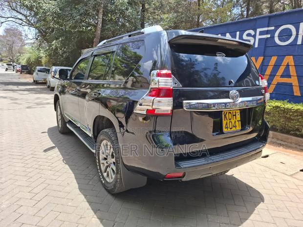 Toyota Land Cruiser Prado 2.7 2017 Black