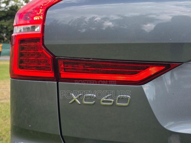 Volvo XC60 2018 Gray
