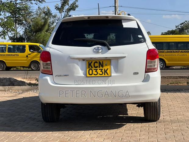 Toyota Corolla Fielder 1.5 Petrol FWD 2010 White