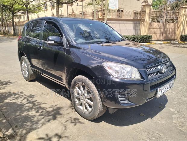 Toyota RAV4 2010 Black