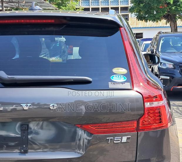 Volvo XC60 T5 Inscription AWD 2019 Gray