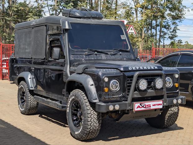 Land Rover Defender 2004 Black