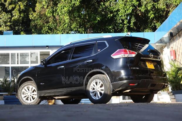Nissan X-Trail 2.0 Hybrid AWD 2017 Black