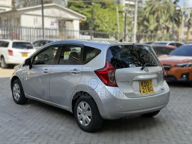 Nissan Note 2014 Silver