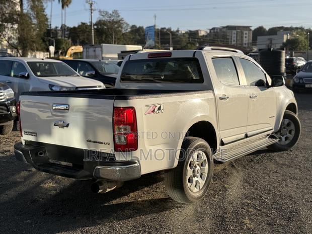 Chevrolet Colorado 2014 White