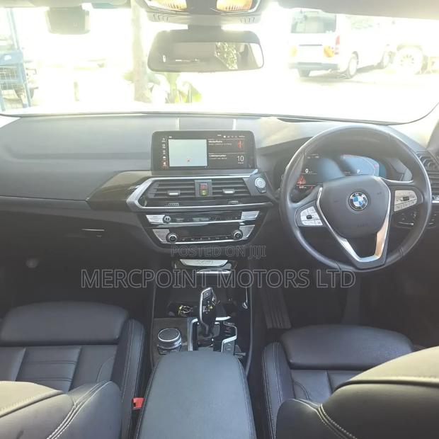 BMW X3 2019 Off white