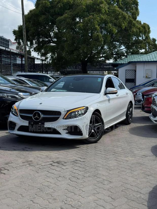 Mercedes-Benz C200 2019 White