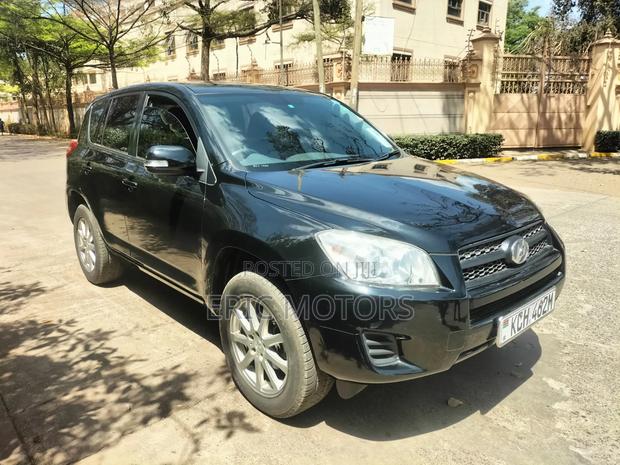 Toyota RAV4 2010 Black