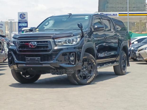 Toyota Hilux 2019 Black