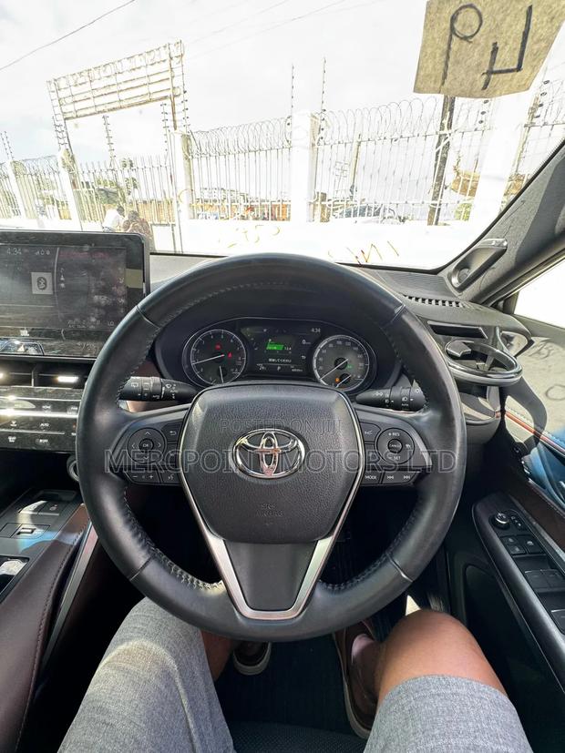 Toyota Harrier 2.0 4WD 2020 White