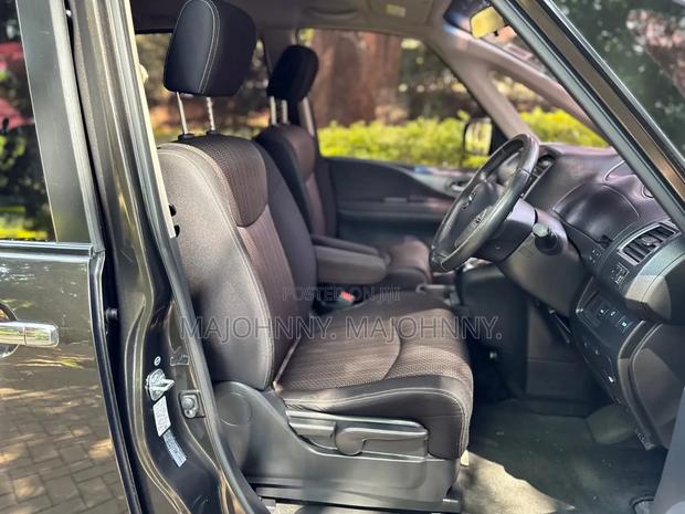 Nissan Serena 2014 Black