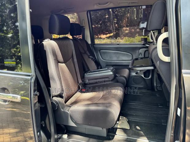 Nissan Serena 2014 Black