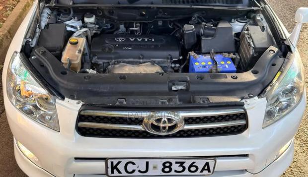 Toyota RAV4 2009 White