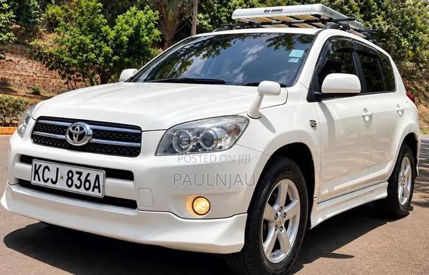 Toyota RAV4 2009 White