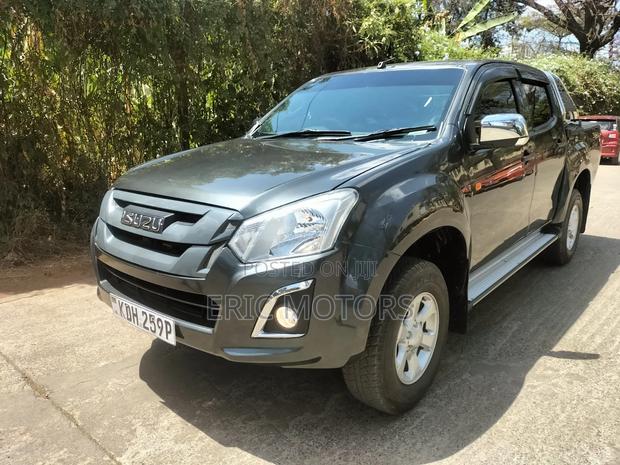Isuzu D-MAX 2022 Gray