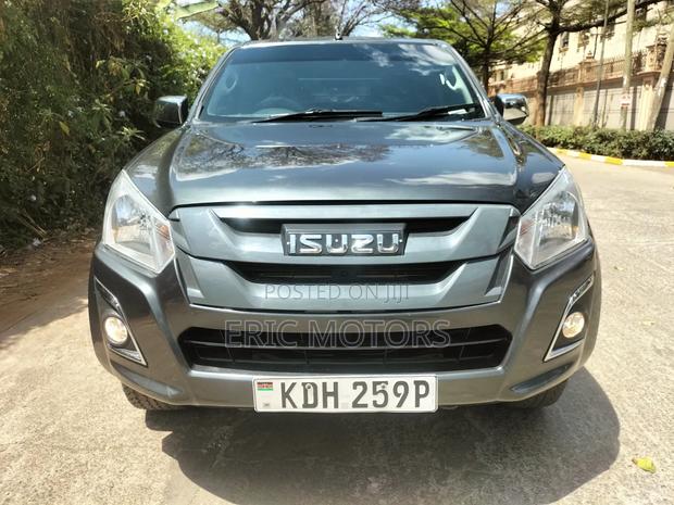 Isuzu D-MAX 2022 Gray