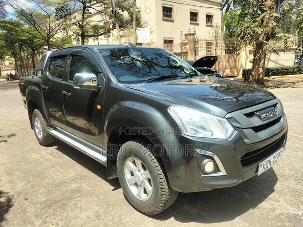 Isuzu D-MAX 2022 Gray