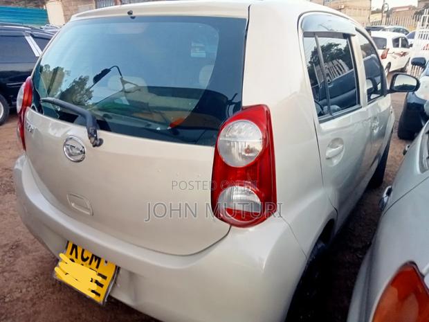 Daihatsu Boon 2010 Gold