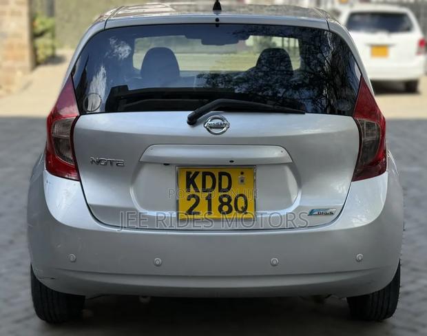 Nissan Note 2014 Silver