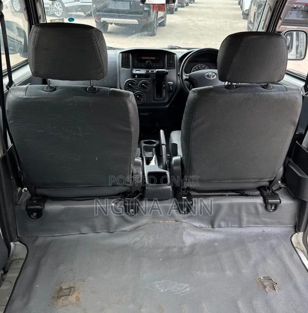 Toyota TownAce 2012 White