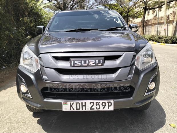 Isuzu D-MAX 2022 Gray