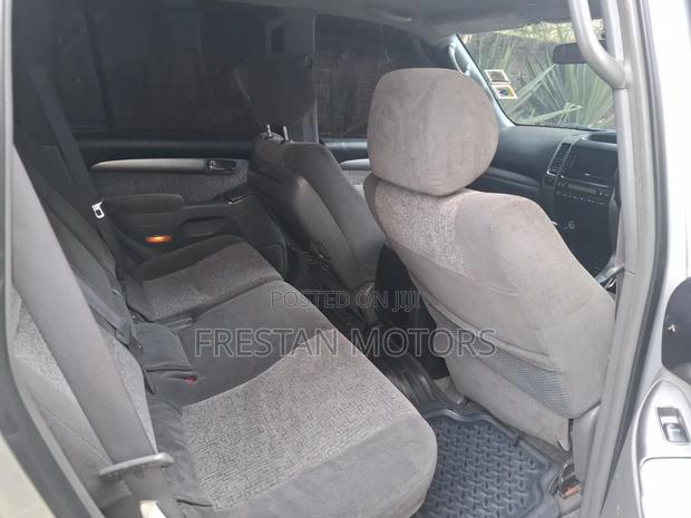 Toyota Land Cruiser Prado 2002 Silver