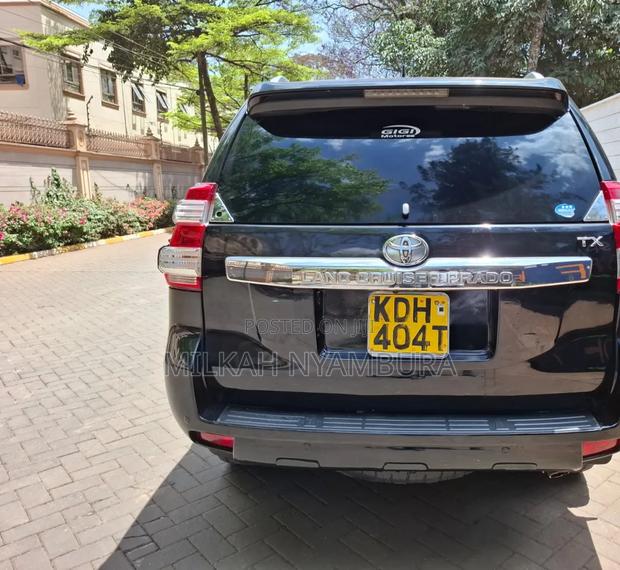 Toyota Land Cruiser Prado 2017 Black