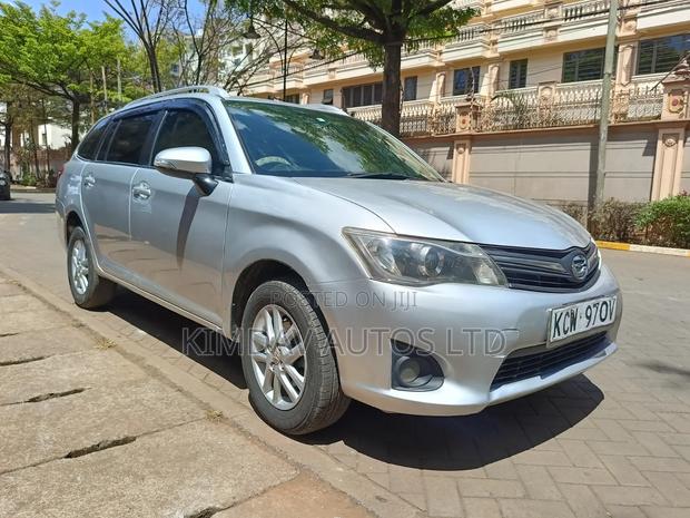 Toyota Corolla Fielder 1.5 Petrol FWD 2013 Silver