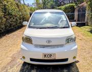 Toyota Porte 2011 White for sale