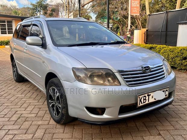 Toyota Corolla Fielder 1.5 Petrol FWD 2005 Silver