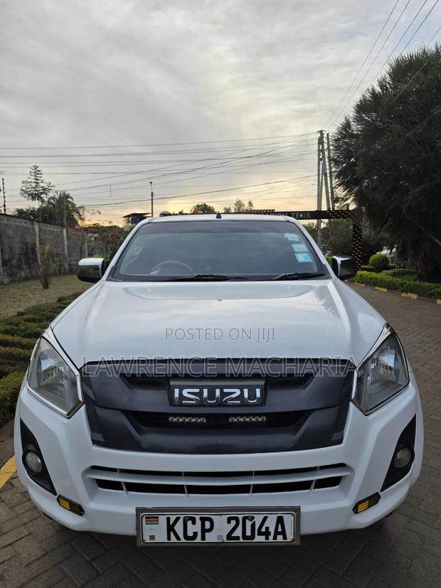 Isuzu D-MAX 2017 White