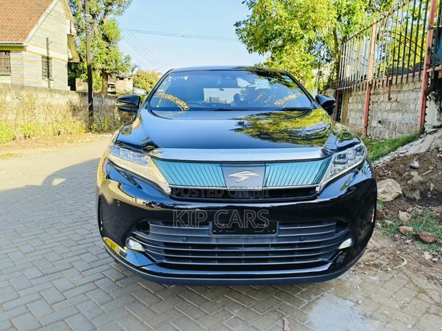 Toyota Harrier 2.0 2019 Black