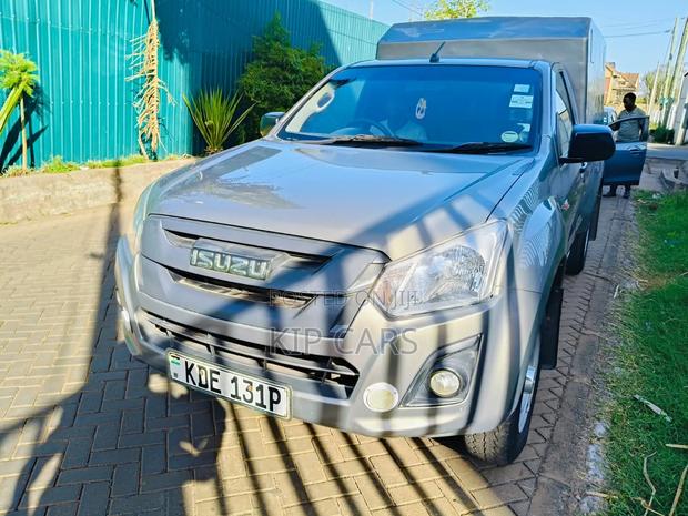 Isuzu D-MAX 2022 Gray