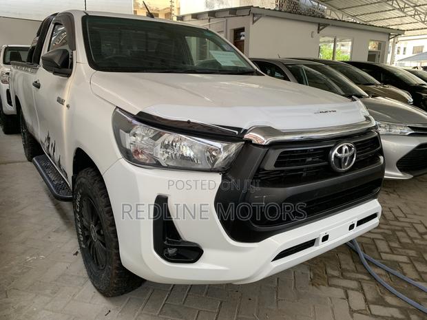 Toyota Hilux Revo Single Cab Deisel 2.4 RWD 2019 Off white
