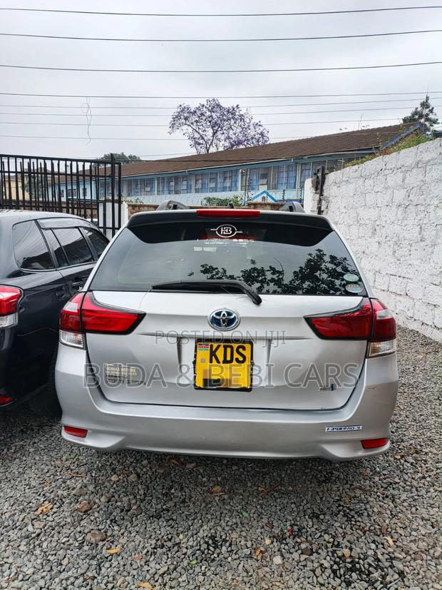 Toyota Corolla Fielder 2017 Gray