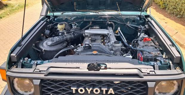 Toyota Land Cruiser 79 Series 2014 Green