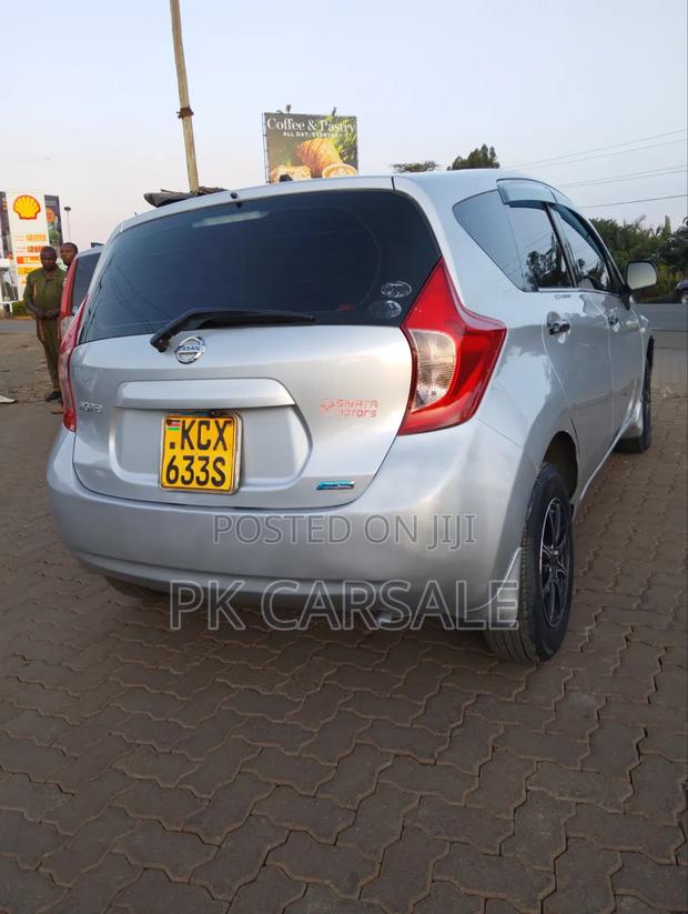 Nissan Note 2012 Silver