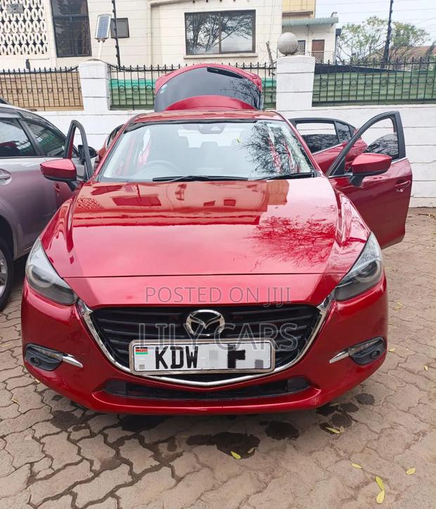 Mazda Axela 2015 Red
