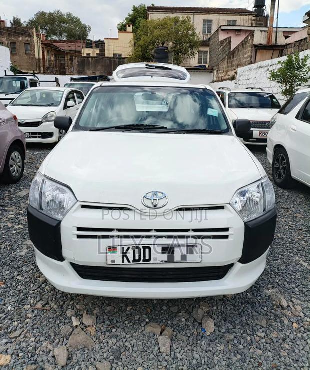 Toyota Probox 2016 Silver