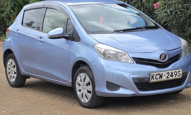 Toyota Vitz 2013 Blue
