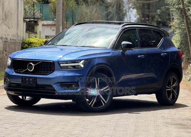 Volvo XC40 2019 Blue