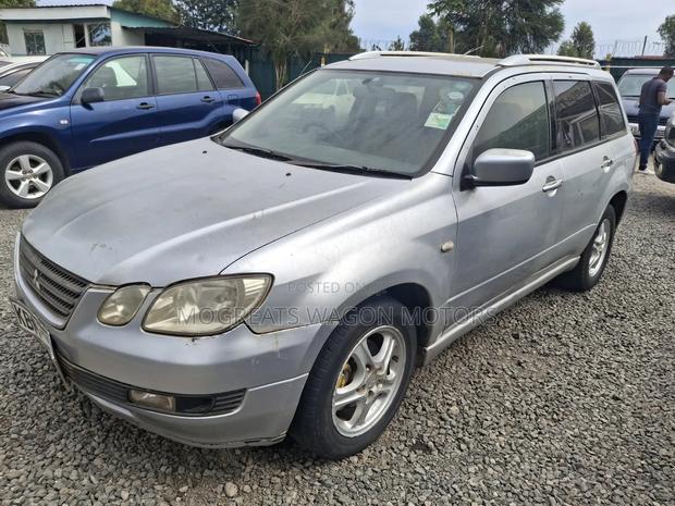 Mitsubishi Airtrek 2003 Silver