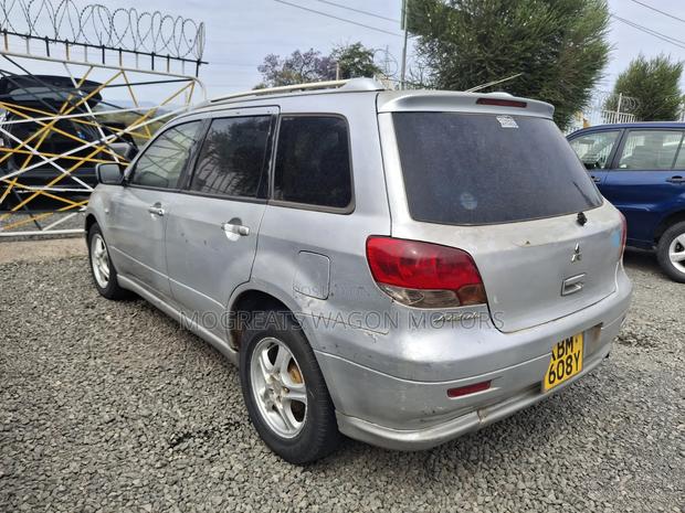 Mitsubishi Airtrek 2003 Silver