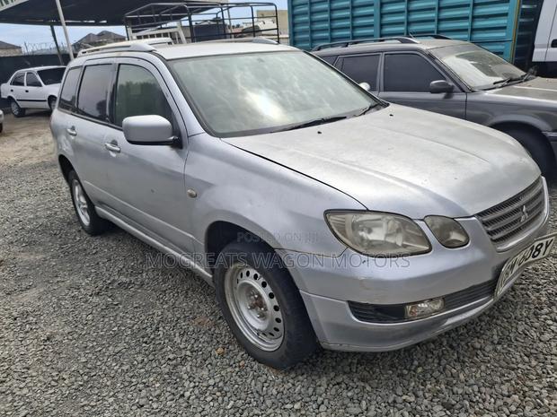 Mitsubishi Airtrek 2003 Silver