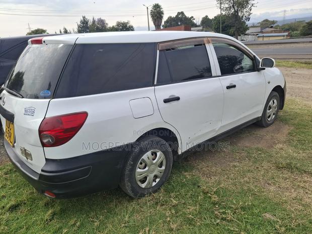 Nissan Advan 2014 White